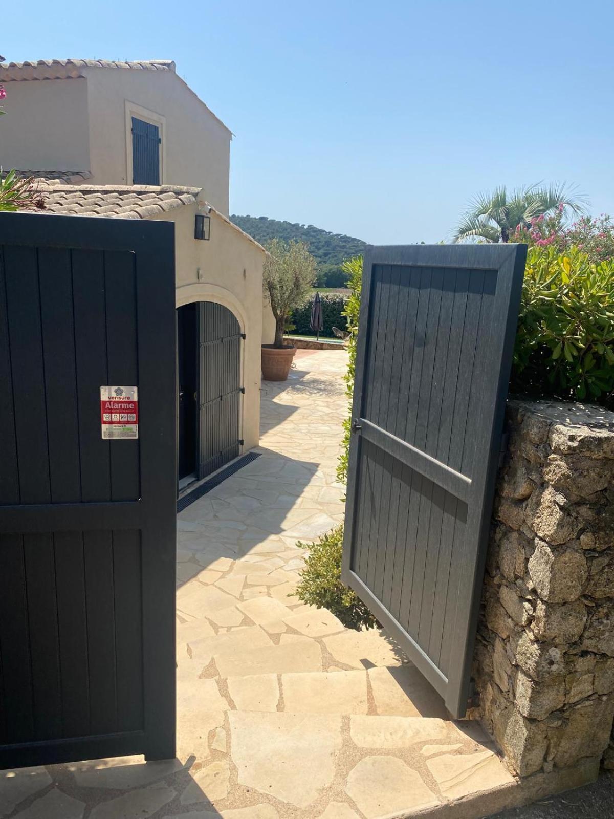 Luxueuse Vue Vignes Avec Piscine Et Terrain De Petanque Villa *