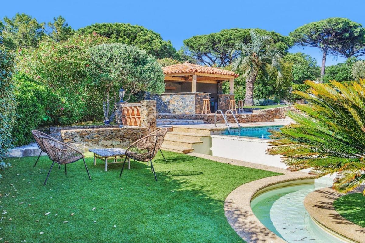 Luxueuse Vue Vignes Avec Piscine Et Terrain De Petanque