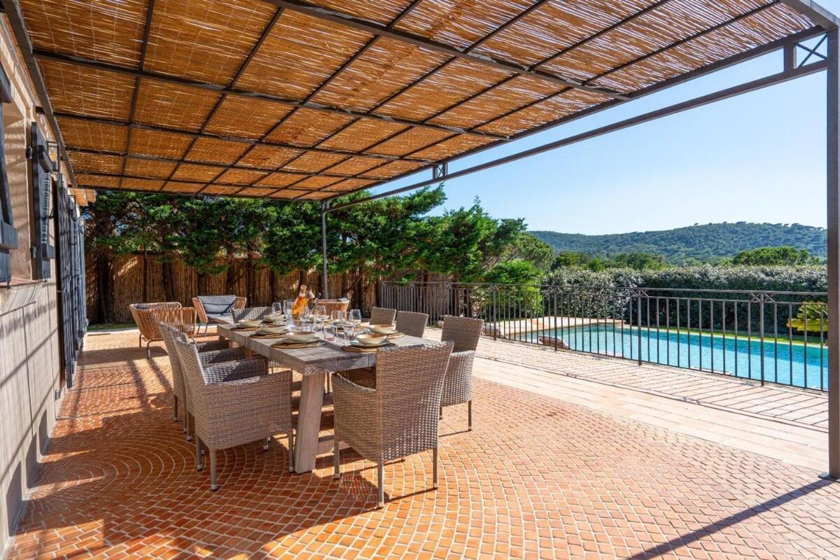 Luxueuse Vue Vignes Avec Piscine Et Terrain De Petanque Villa