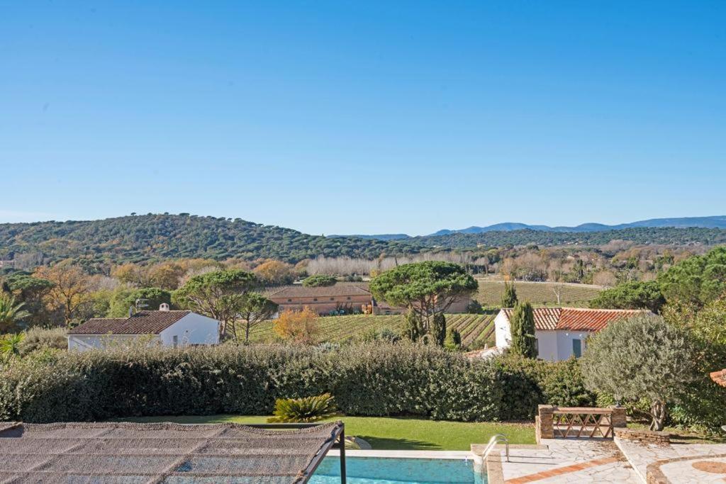Luxueuse Vue Vignes Avec Piscine Et Terrain De Petanque Villa