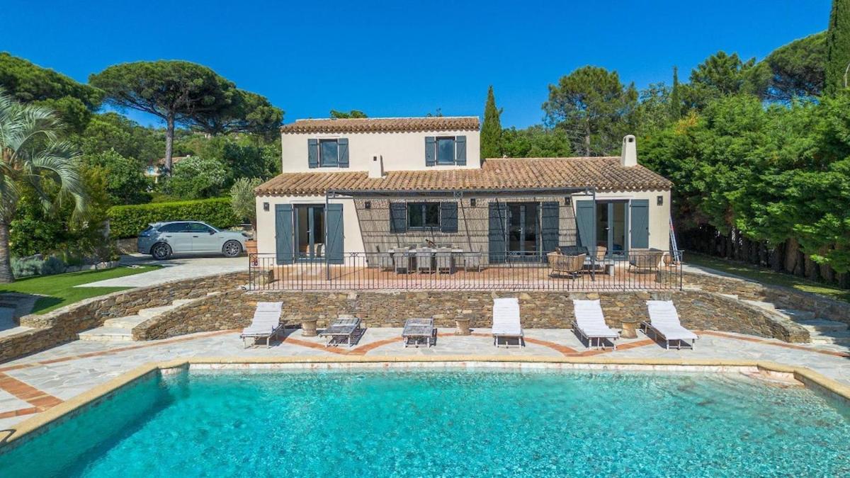 Luxueuse Vue Vignes Avec Piscine Et Terrain De Petanque Gassin